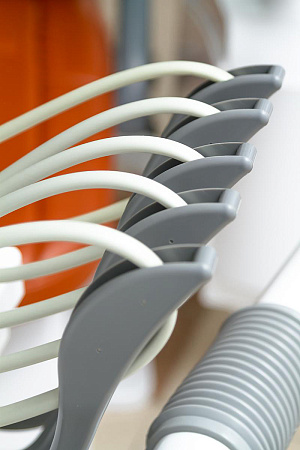 MERCURY AY-A 3600 – стоматологическая установка с верхней подачей инструментов