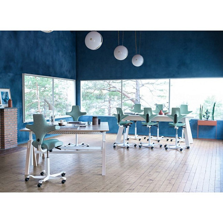 Håg Capisco 8106 - эргономичный стул с мягкой обивкой