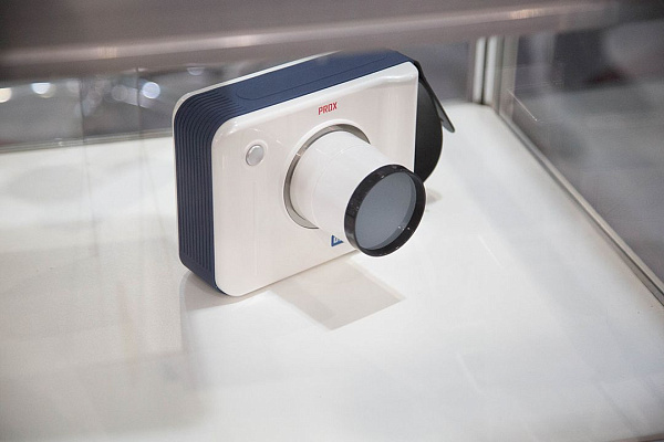 Стенд компании GREEN DENT на выставке Дентал-Ревю 2020-64.jpg